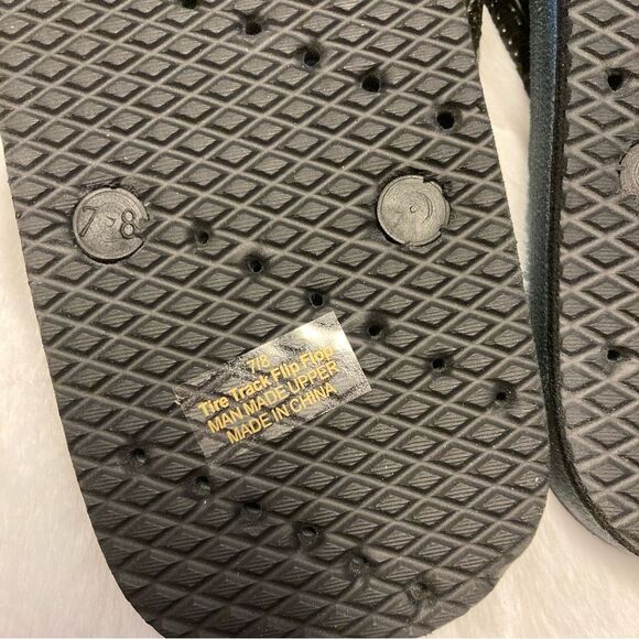 Showaflops Sandals Tire Track Water Flip Flop Shoes Size 7 8 - Picture 5 of 10